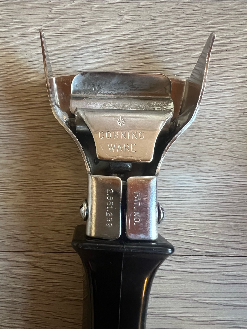 Corning Ware handle P-10-HG Bakelite Twist-Lock Detachable Pan Handle Hanger